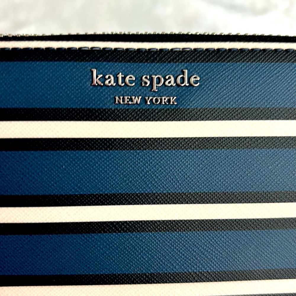 KATE SPADE Large Continental Striped Faux Leather Wallet - Picture 4 of 13